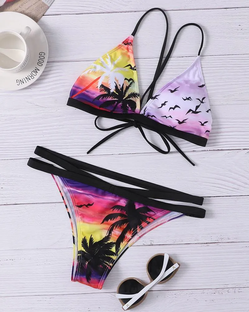 Hawaii Scenery Print Strap Bra With Panties Bikini Sets